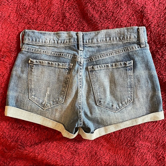 Old Navy Denim 10” Boyfriend Shorts - Size:2 EUC - Picture 3 of 4